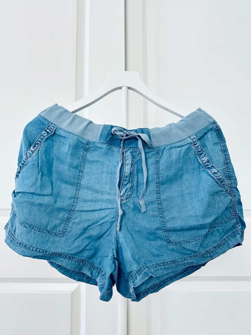 Women’s a.n.a Casual Light Blue Shorts Size 12